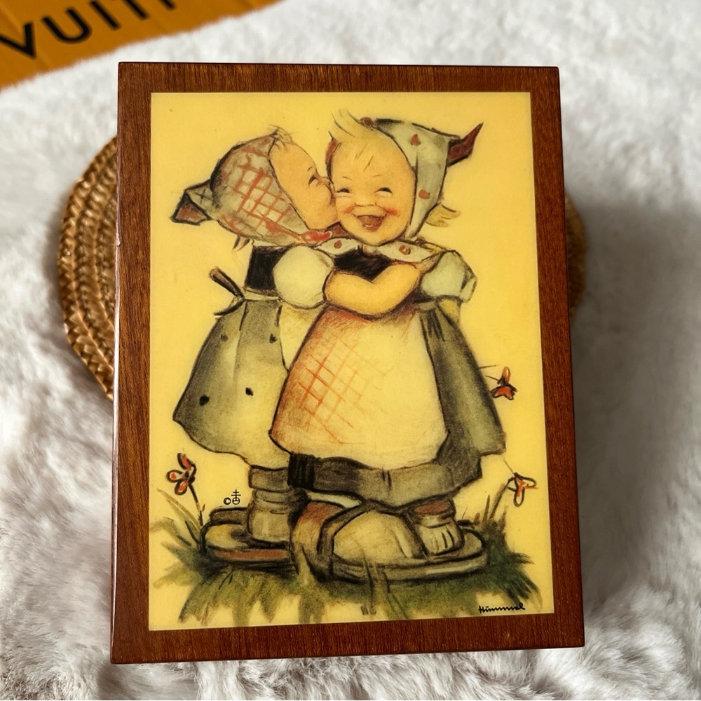 Hummel Wooden‎ Music Box with Gold Accents